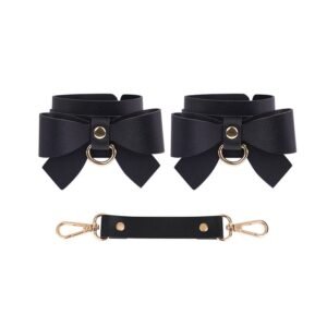 sm props set 5 pieces bow sexy leather whip pvc mouth ball mouth plug female slave traction collar bondage handcuffs - Black handcuffs