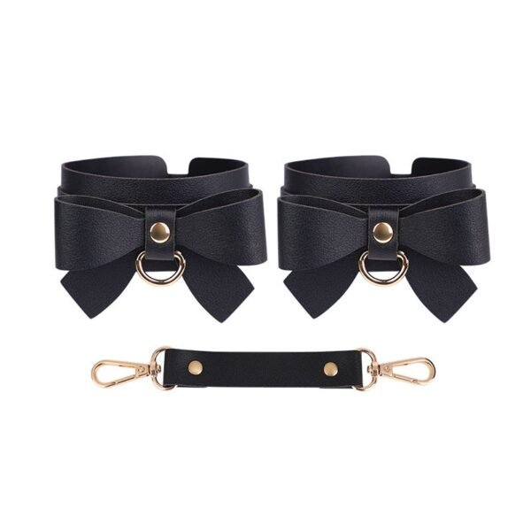 sm props set 5 pieces bow sexy leather whip pvc mouth ball mouth plug female slave traction collar bondage handcuffs - Black leg cuffs