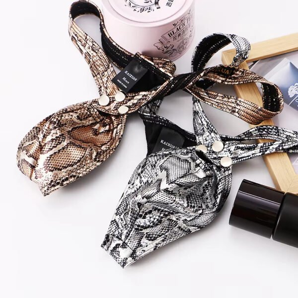 Men's Underwear Low Waist Snake Pattern Python Pattern Thong Pocket Small Opening Sexy Underwear for Men - Image 4